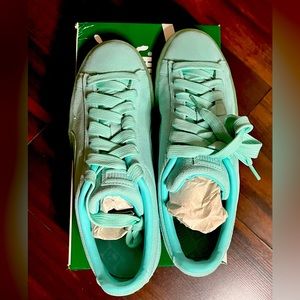 WOMEN'S Puma Suede Classic Aruba Blue Mint Leather Trainer SIZE  8 1/2 NWT